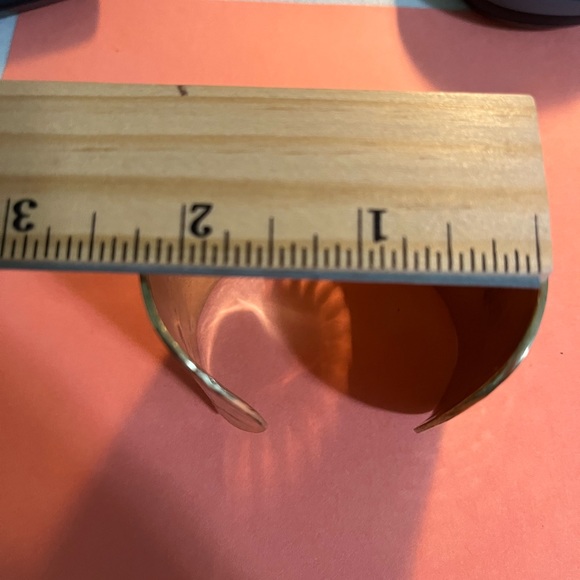 Gorgeous Lucky Brand Cuff Bracelet with Pink Stone (Sunburst design) - Picture 9 of 10